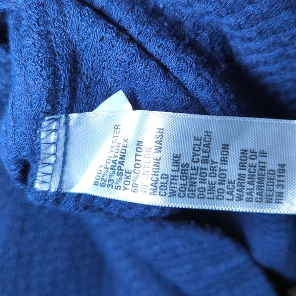 3 for $10 Bundle Sale! Merry Wear Blue Waffle Knit Sweater Lace Girls Size M - Picture 3 of 4